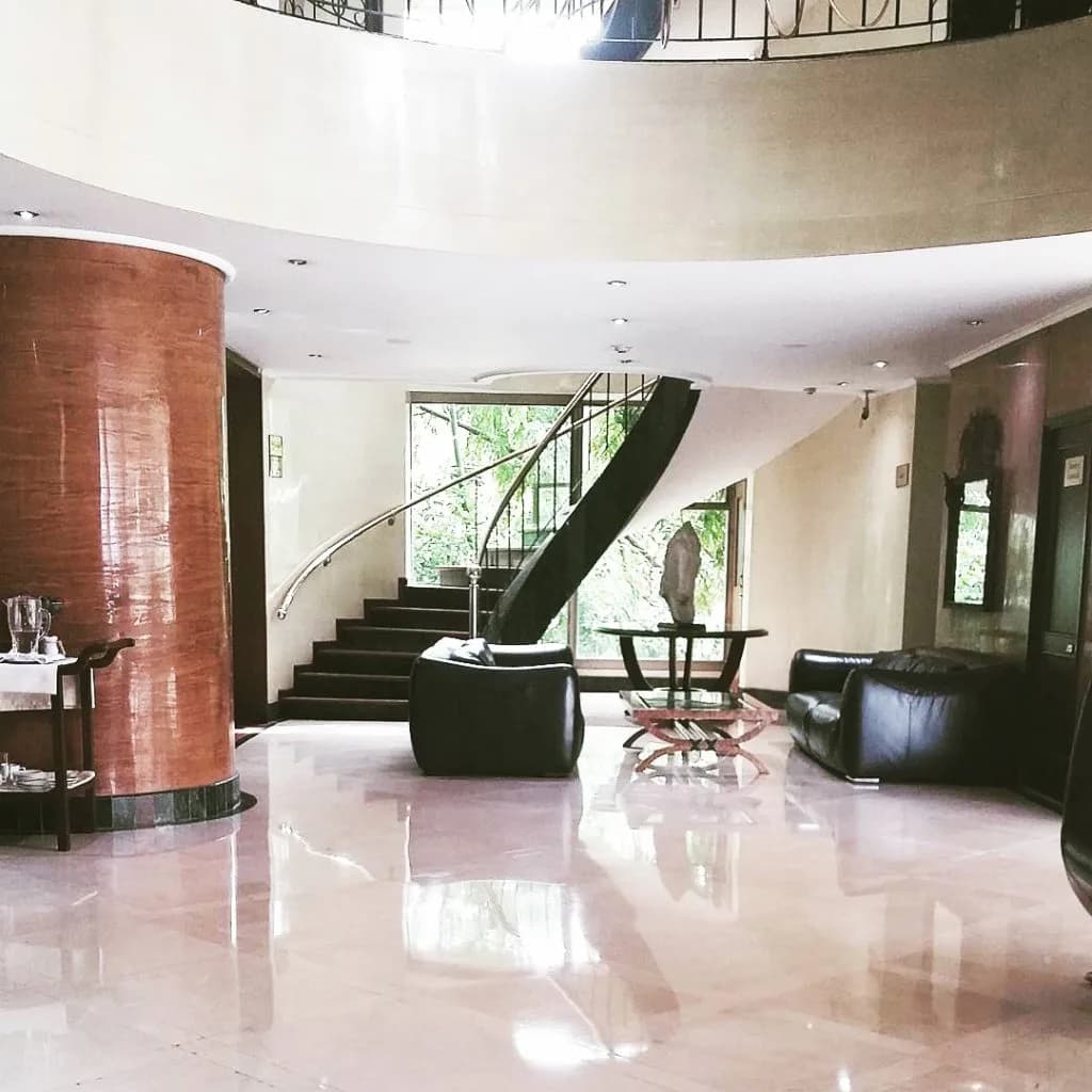 Mármol: Lobby, obra de PPB Ingeniería